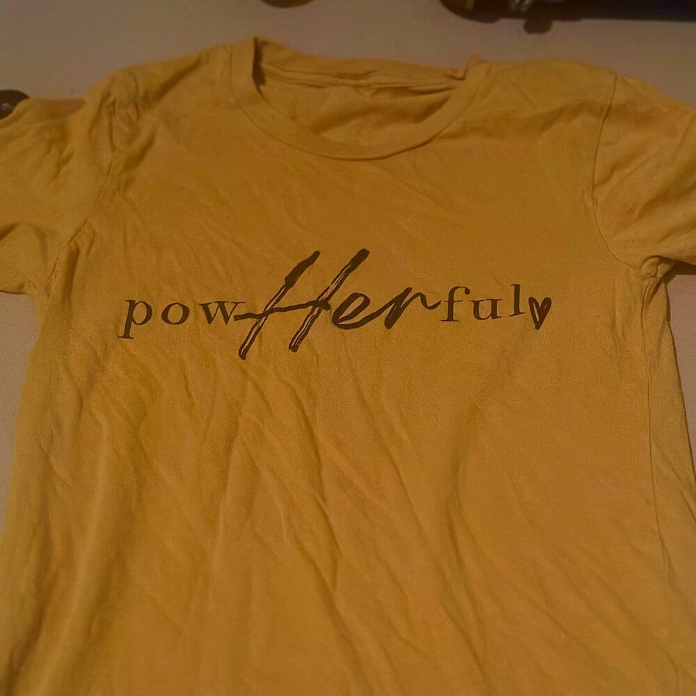 PowHERful Graphic T-shirt